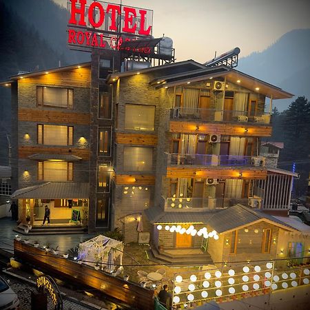 Hotel Royal Castle à Kasol Extérieur photo