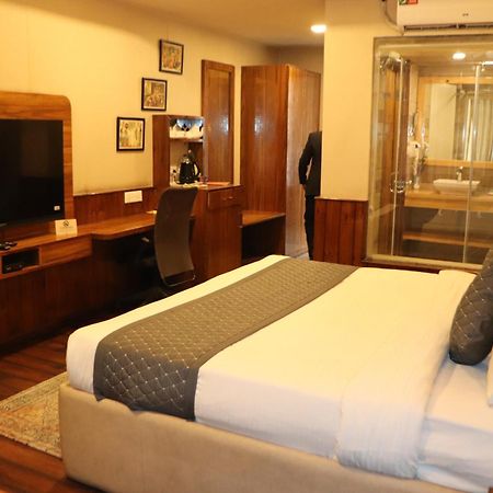 Hotel Royal Castle à Kasol Extérieur photo