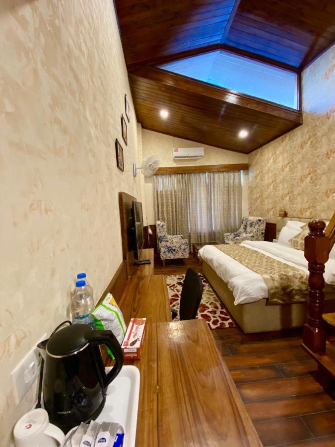 Hotel Royal Castle à Kasol Extérieur photo