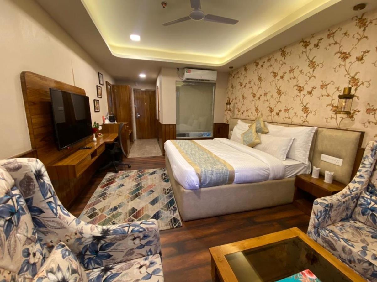 Hotel Royal Castle à Kasol Extérieur photo