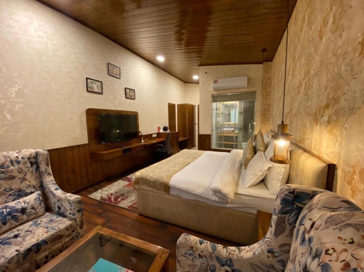 Hotel Royal Castle à Kasol Extérieur photo