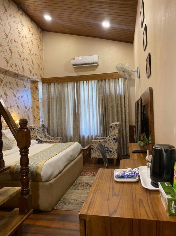 Hotel Royal Castle à Kasol Extérieur photo